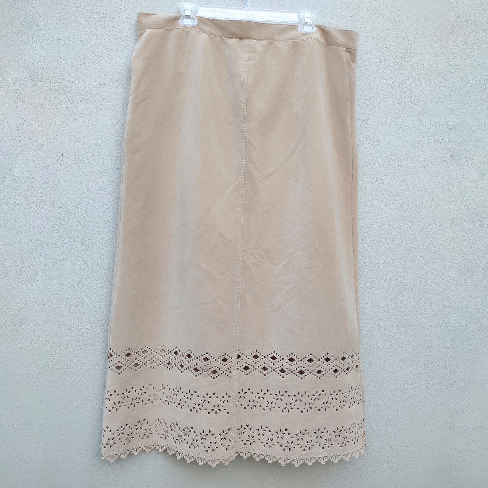 Vintage Monique Western Style Skirt in Size 14.
